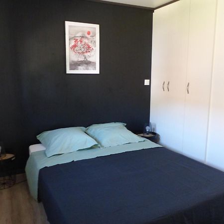 Olonzac Cottage Du Lac מראה חיצוני תמונה